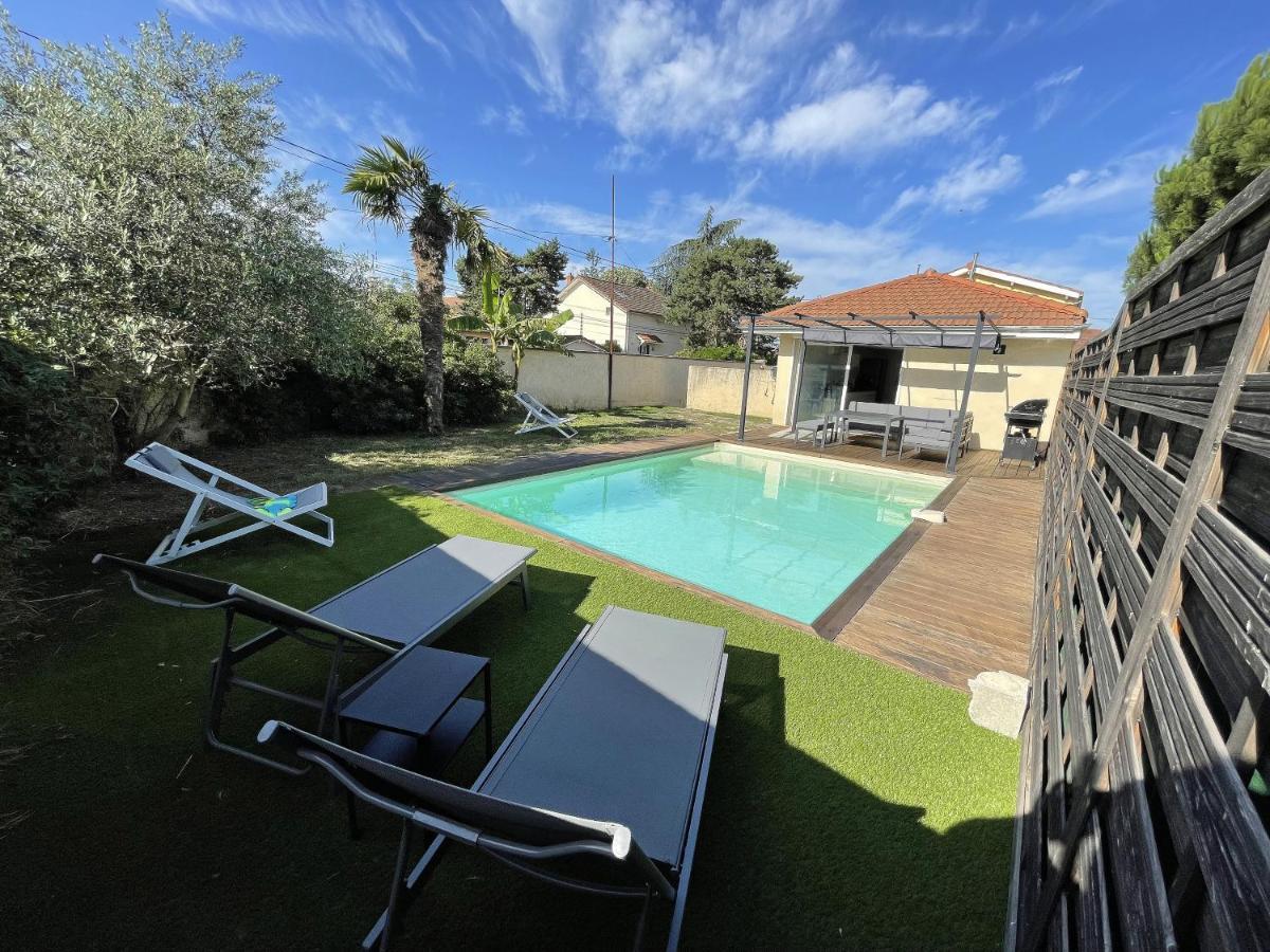 מייזיו Unique! Jacuzzi Prive 35°C + Cinema Villa Entiere מראה חיצוני תמונה